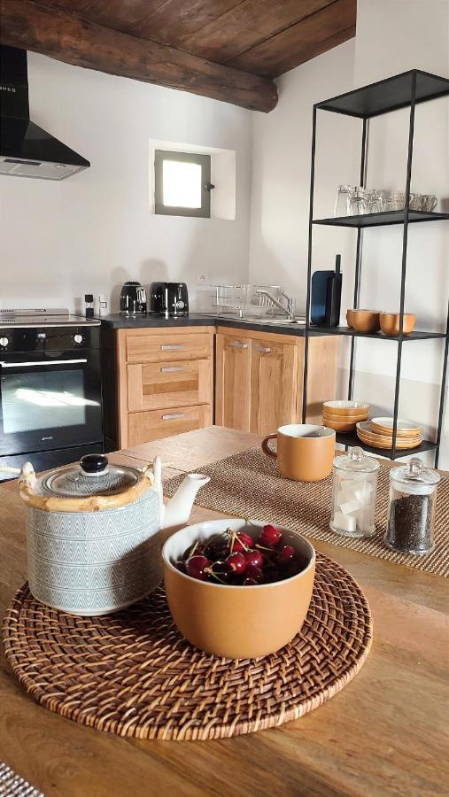 Holiday home Proche Uzes Le Cocon Du Peintre *